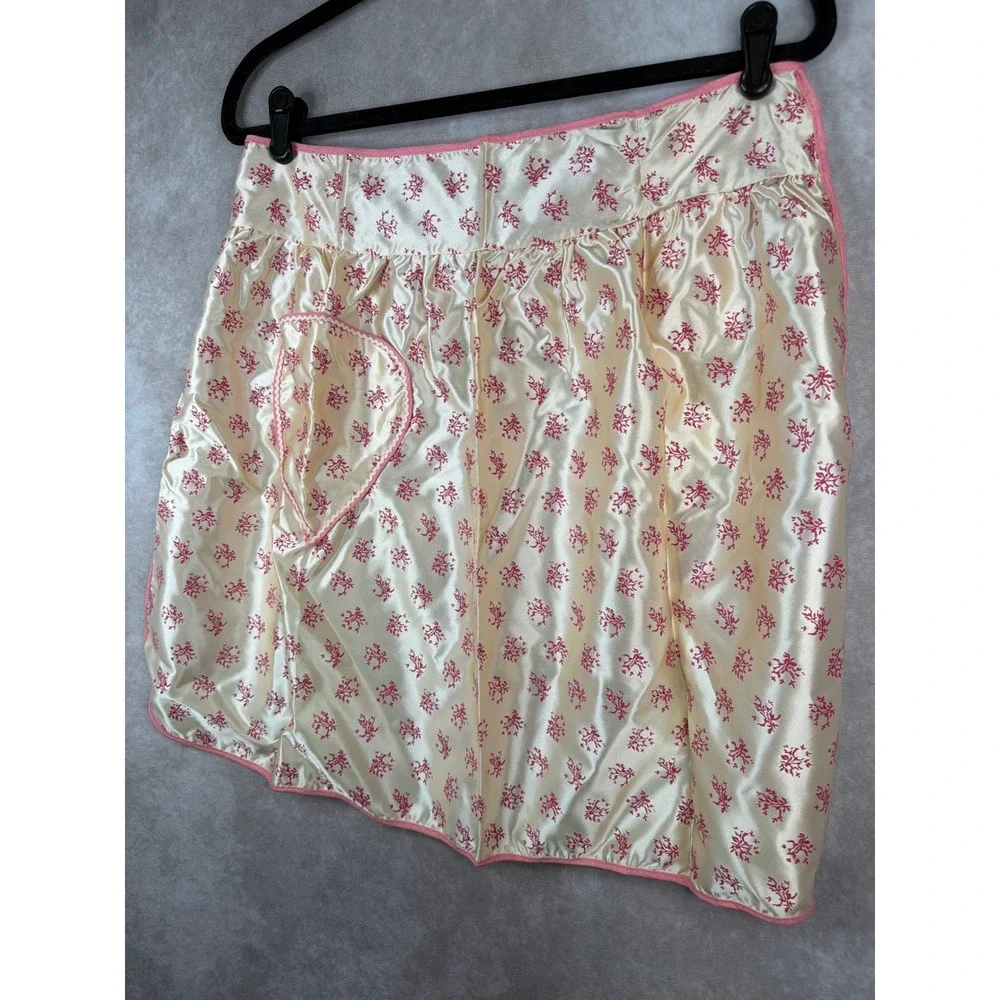 VTG 50s Half Apron‎ Women Cream Pink Satin Tear Pocket Floral Trad Wife Baking
